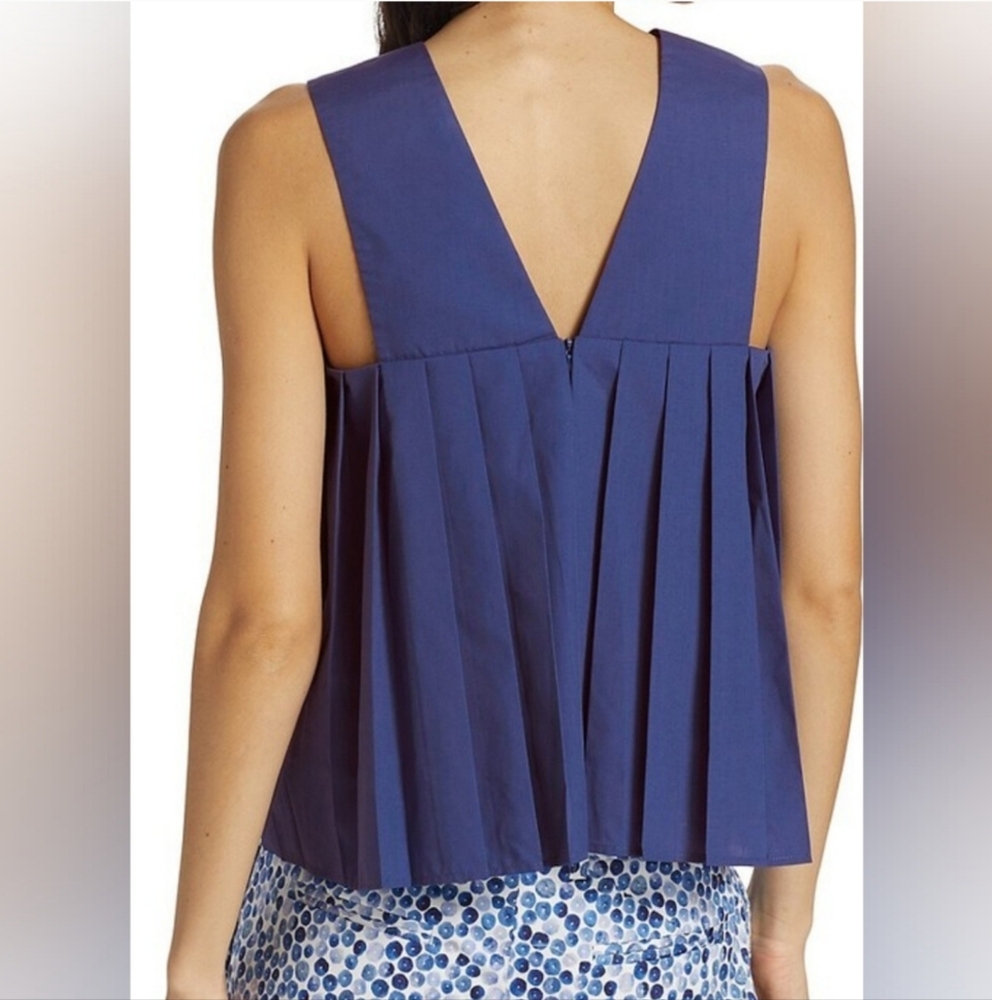 NWT Piazza Sempione Flared Pleated V Neck Sleeveless Blue Vest Top Size EU40/US8